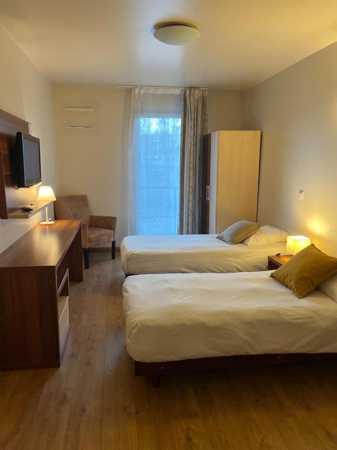 Villa Val Senart 1Ere Avenue Quincy-sous-Sénart Εξωτερικό φωτογραφία